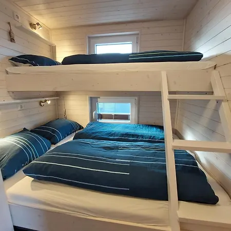 Bådhotel Hausboot Hecht Mit Dachterrasse In *